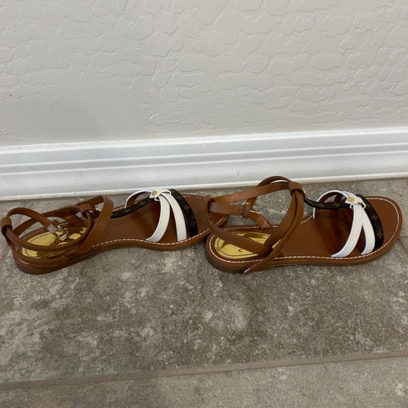 Louis Vuitton Explorer sandals - Picture 2 of 3